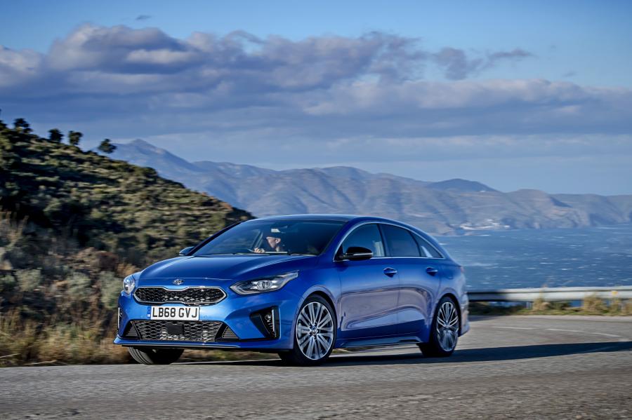  Kia ProCeed GT Line S 2019 года  (UK) (фото 24 из 41)